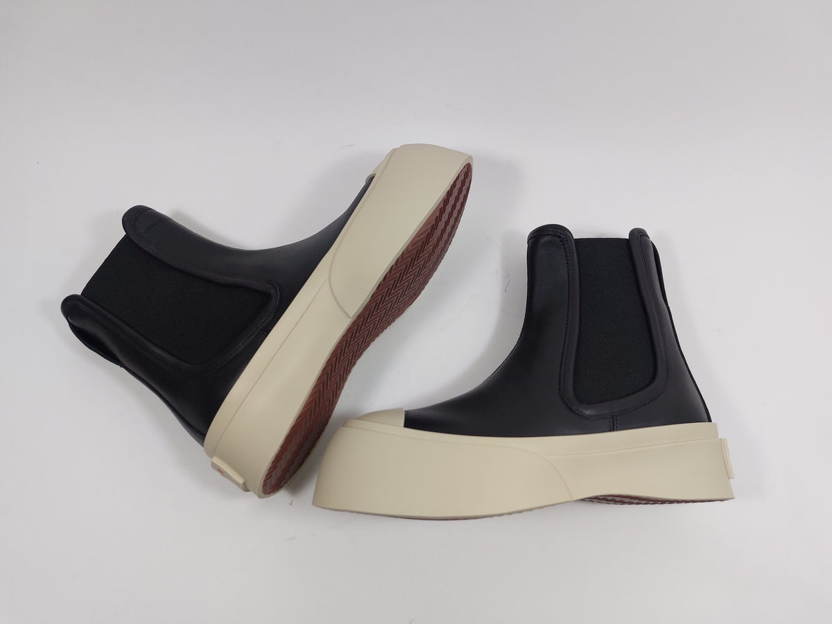 【関税込み】Chelsea Boot Pablo in Black Leather Chelsea Boot Pablo in Black Leather