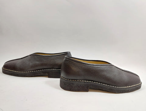 Slipper on crepe sole in brown