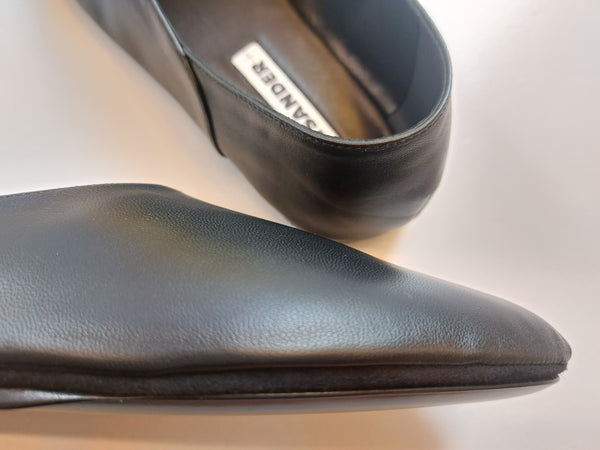 Soft padded flats in black