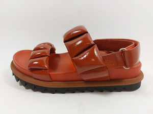 Fusbet style sandals in rust