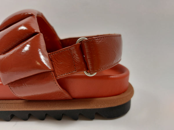 Fusbet style sandals in rust