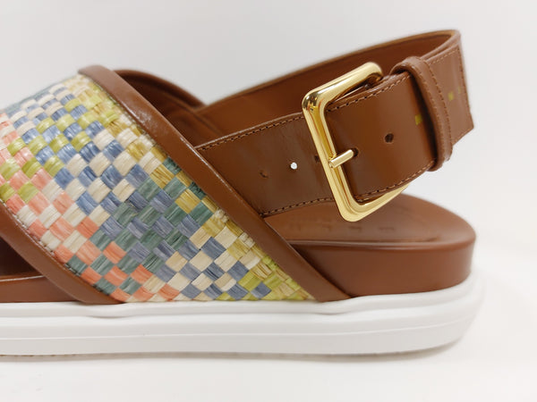 Sandal in raffia & leather  in pastel