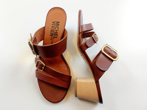 Sandals on mid heel in natural brown
