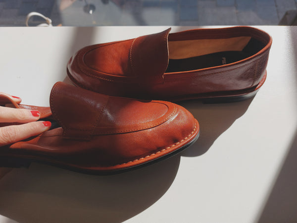 Soft leather mocassin in mahogany