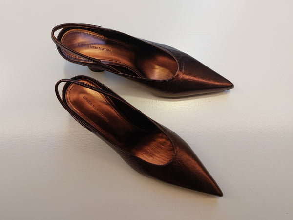 Slingbacks in copper