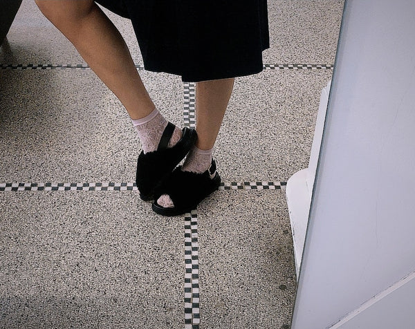 Fussbett sandals in black shearling