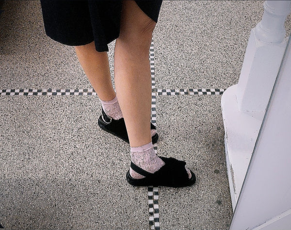 Fussbett sandals in black shearling