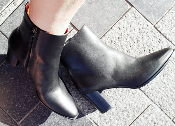 Ankle boots with block heel