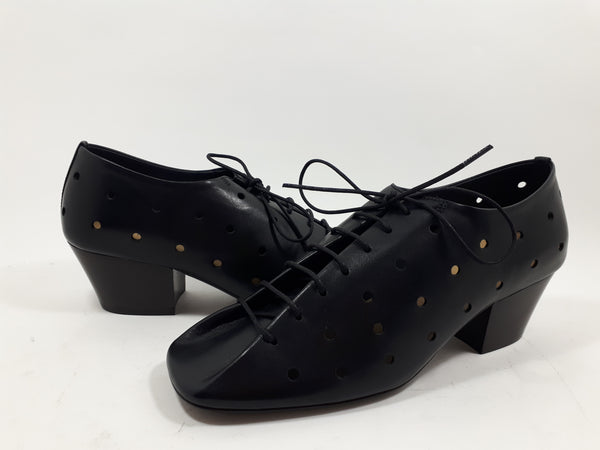 Heeled derbie shoe in perforated leather