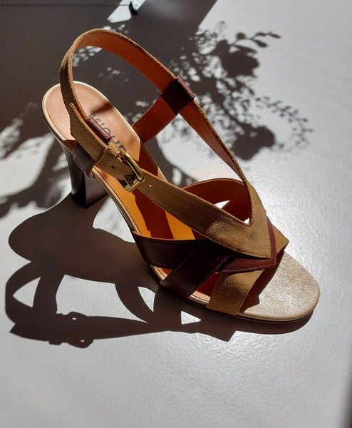 Sandal in brown and bronze