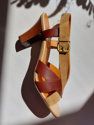 Sandal in brown and bronze