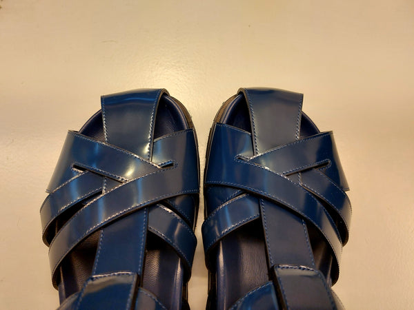 Blue sandals with rubber sole