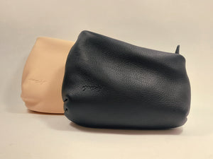 Clutch bag in black or light pink