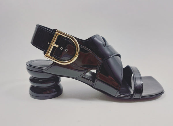Sandals on mid heel in black
