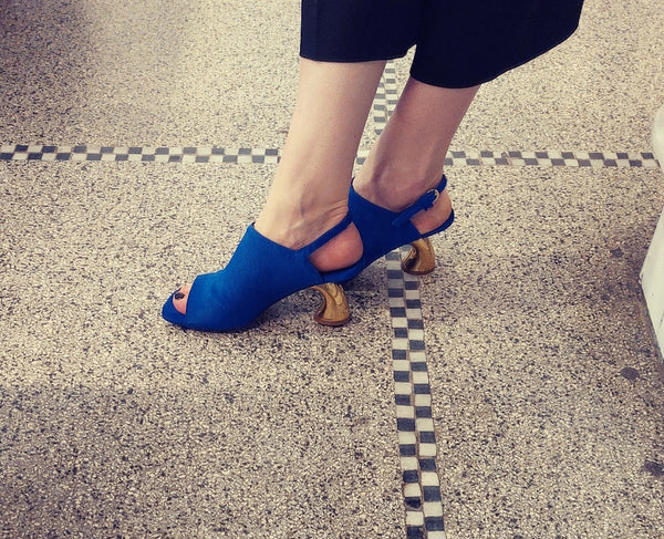 Sandals on mid heel in blue